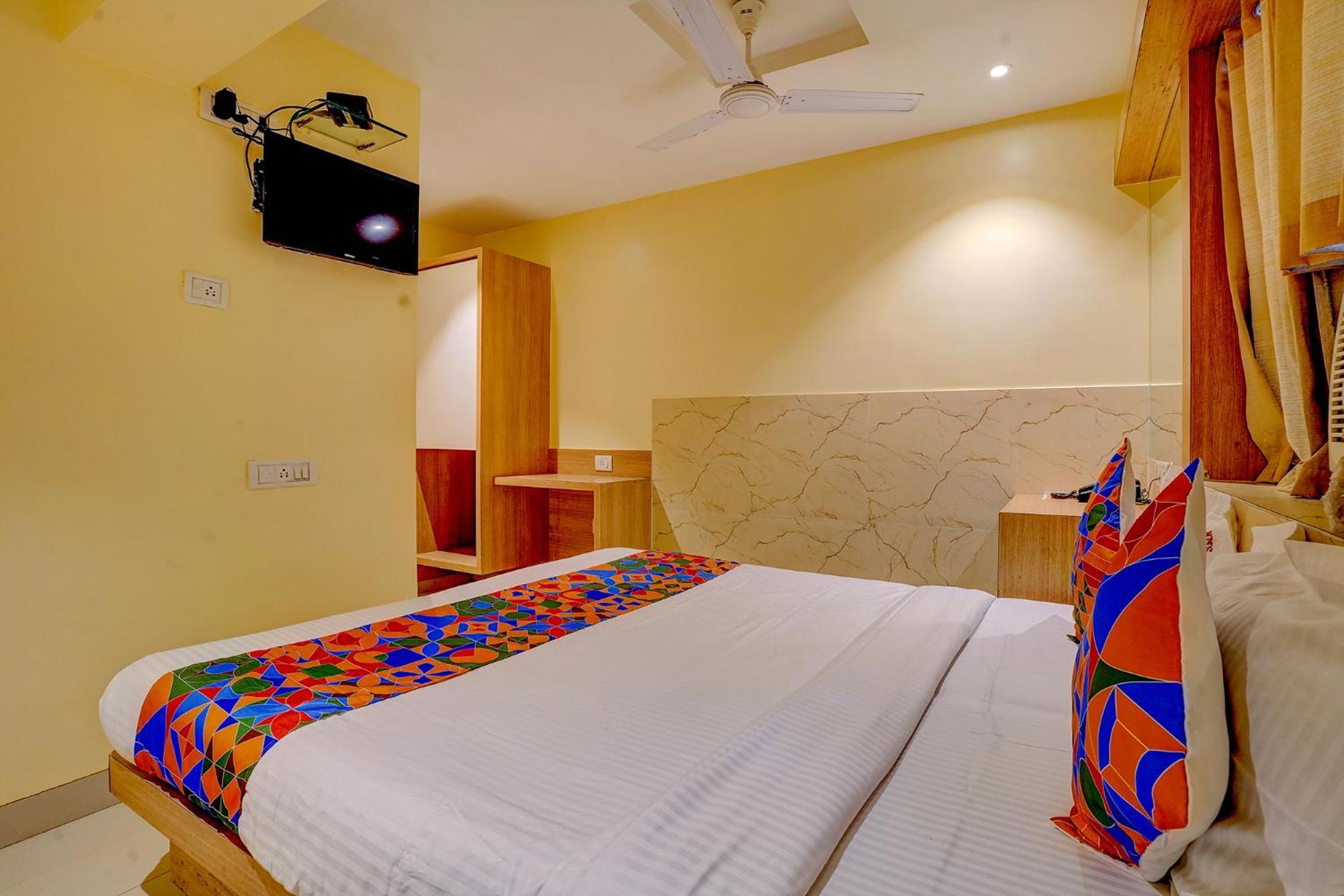Fabhotel Starwood Residency - Behind Bmw Car Showroom Navi Mumbai Extérieur photo