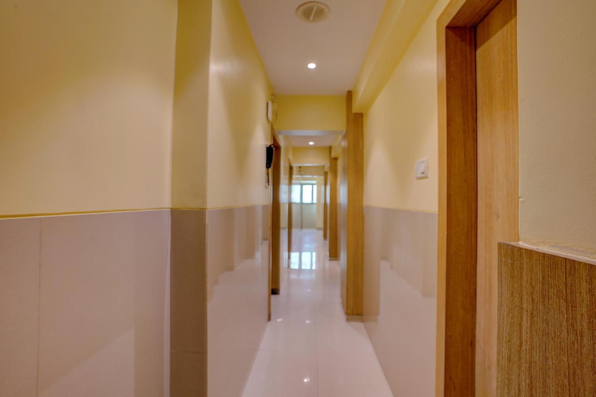 Fabhotel Starwood Residency - Behind Bmw Car Showroom Navi Mumbai Extérieur photo